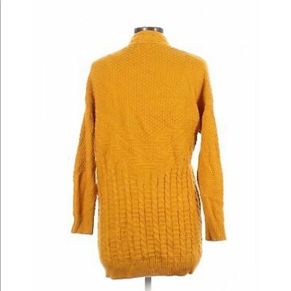 ✨ HP✨Mustard Cable Knit Cardigan✨ - Picture 3 of 3